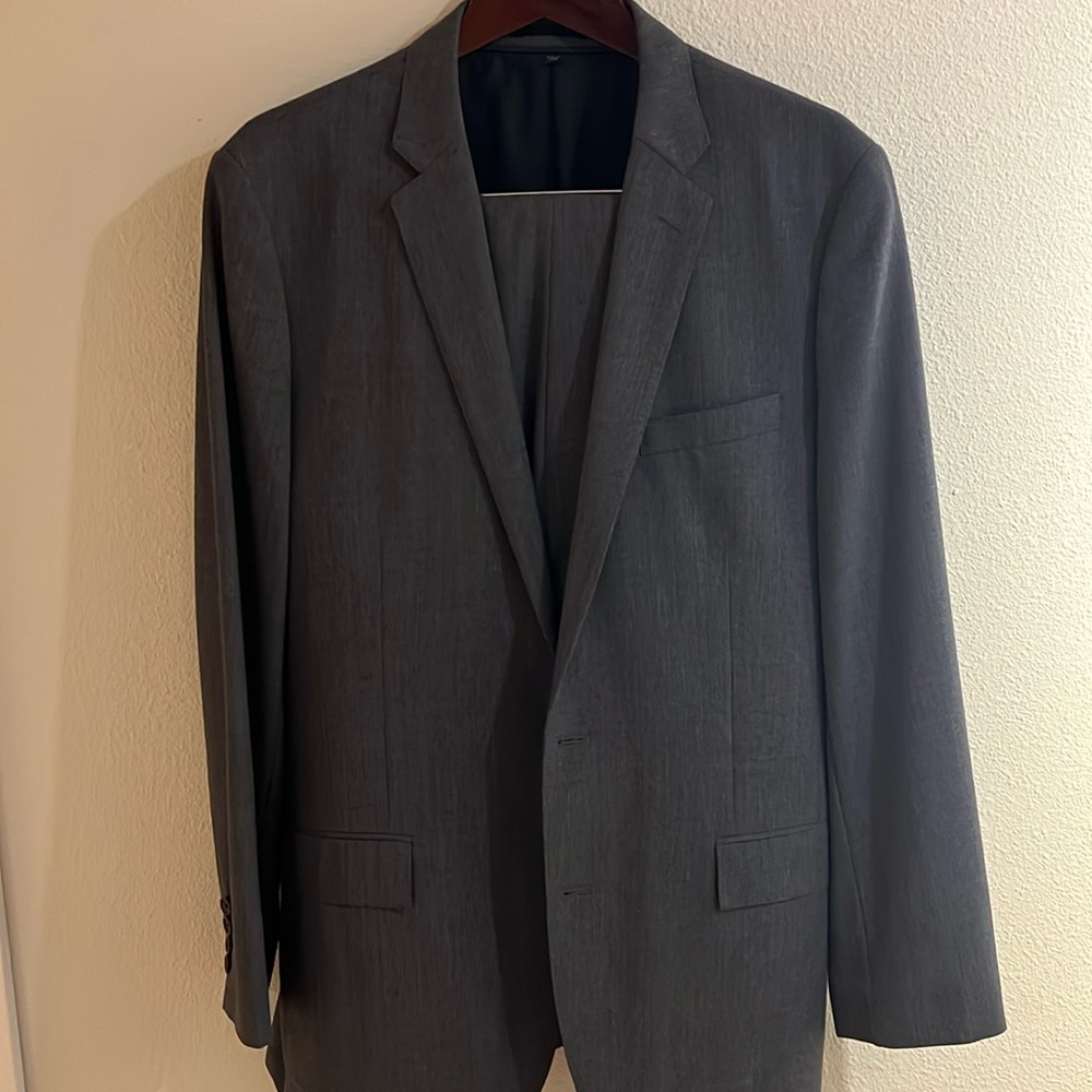 J. Crew men’s two button Ludlow grey suit
